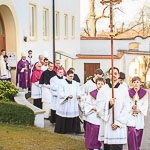 Bischof Rudolf in der Pfarrei Paring