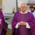 Bischof Rudolf in der Pfarrei Paring