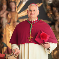 Bischof Rudolf in der Pfarrei Paring