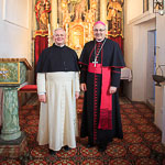 Bischof Rudolf in der Pfarrei Paring